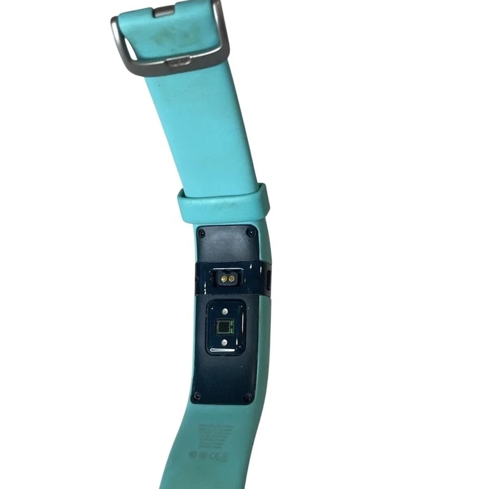 Fitbit Charge HR Wireless Activity‎ Tracker Fitness Band Teal Silicone Strap
